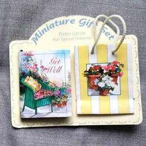 Miniature gift set